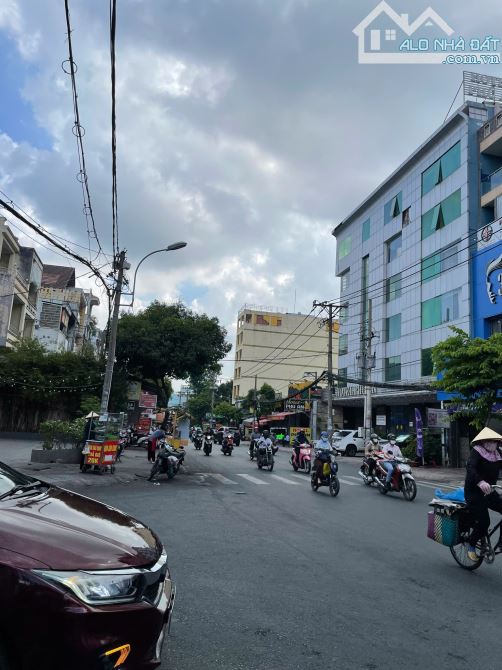 CHO THUÊ TÒA NHÀ MẶT TIỀN LÊ ĐỨC THỌ, P7 (HẦM TRỆT 4 LẦU 7X20) THANG MÁY, PCCC - 1
