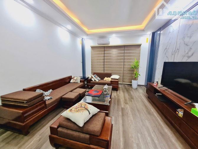 Bán nhà phân lô phố Tân Mai 50m, 4 tầng đường 2 ô tô tránh giá 11.5 tỷ - 1