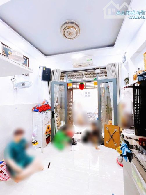 Bán nhà 4 Tầng ĐOÀN VĂN BƠ , P14 , Q4 . GIÁ CHỈ 3.45 TỶ - 1
