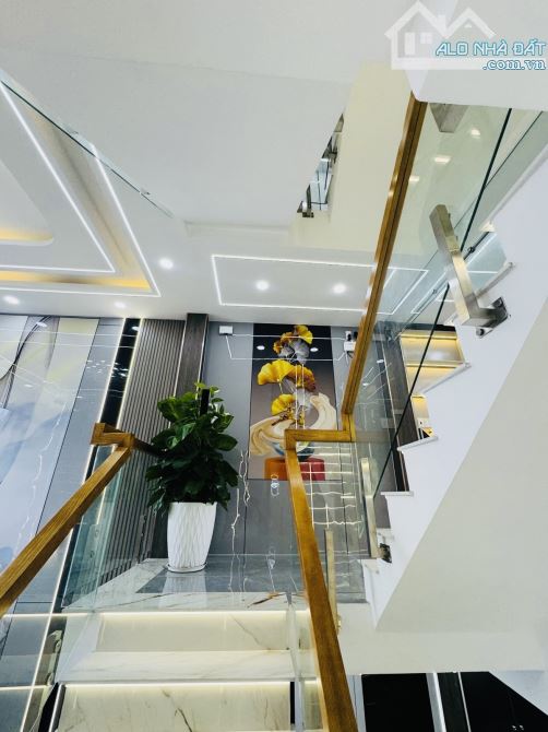 Bán Nhà Tân Thới Hiệp Q12 - 61M2 (4.2 x15 ) - 5Tầng - Hẻm HXH -  Chỉ 6,468 Tỷ. - 1