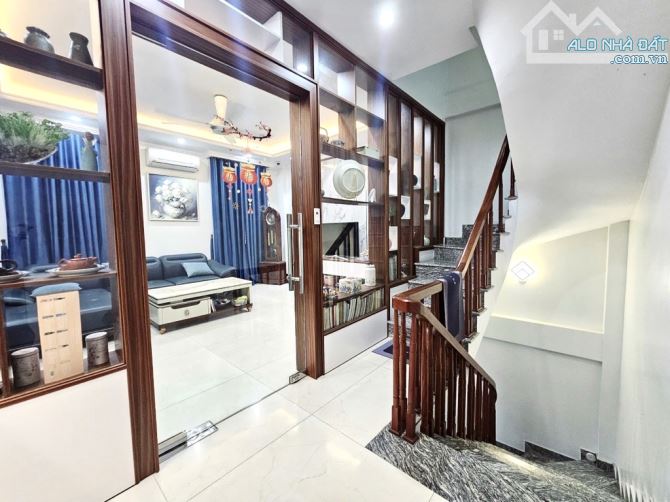 SIÊU PHẨM YÊN HOÀ - Ô TÔ NGỦ TRONG NHÀ - LÔ GÓC - 45M2 x 6 TẦNG x MT: 6M - CHỈ 11.5 TỶ - 1