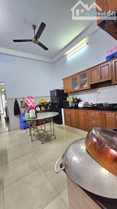 6.35 Tỷ - DT 4x16m- 3 tầng - HXH 8m- đường số 8- BHH.A- Bình Tân - 1
