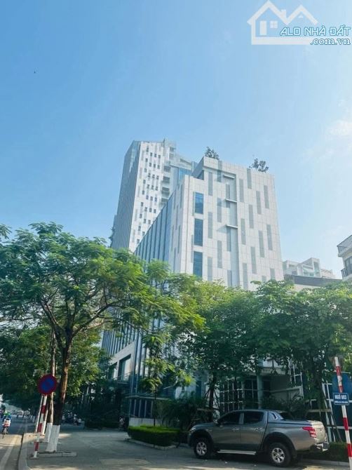 SIÊU BIỆT THỰ LÔ GÓC VIP TÂY HỒ – 432m² x 3 TẦNG – MẶT TIỀN 17M – GIÁ 180 TỶ (TL) - 1
