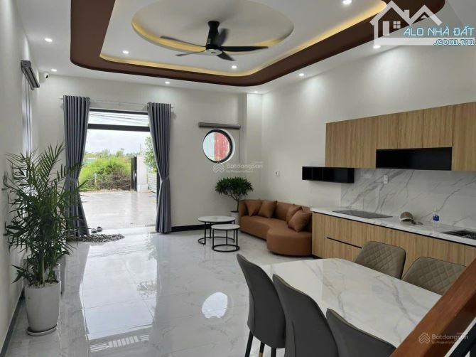 Nhà sẵn 2 tầng thuận tiện kinh doanh lưu trú, có hồ bơi, view dừa nước mát mẻ - 1
