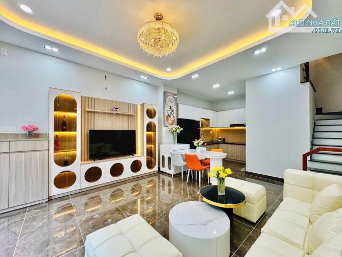 Thanh Lý Nhanh Căn Nhà Ngay Huỳnh Văn Bánh, Phú Nhuận Giá 5 Tỷ 620Tr/ SHR - 1