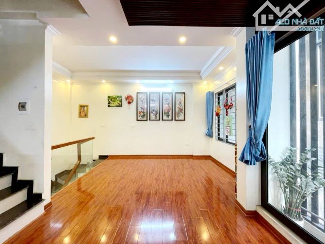 Cực Hiếm! Bán Nhà Nguyễn Trãi, Nhà Có Hầm, Gần Royal, 6 Tầng, 44m2. - 1