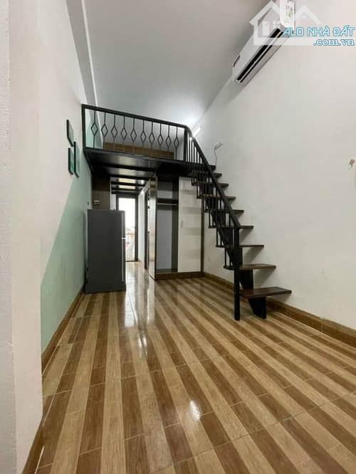 CĂN HỘ CCMN DÒNG TIỀN 130TR/ THÁNG - MẶT PHỐ YÊN BÌNH - PHÚC LA- VỈA HÈ - OTO TRÁNH - 1