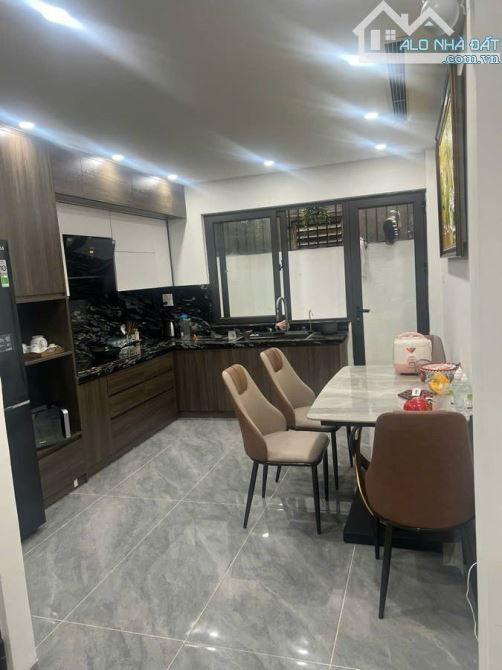 Bán nhà 6 tầng thang máy phố Lâm Du – Long Biên, 50m², mặt tiền 4.5m, gara ô tô, 13.2 tỷ - 1
