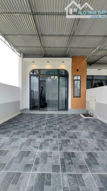 Nhà mới dọn vào ở ngay 135m2, SHR, Củ Chi, Giá 1 tỷ 040. - 1
