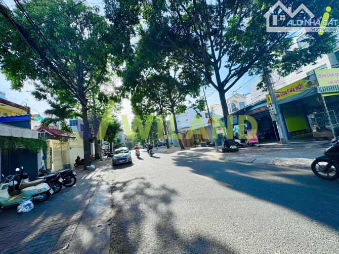 BÁN NHÀ TRẦN BÌNH TRỌNG P8 VŨNG TÀU,DT 128M2 SỔ HỒNG RIÊNG,VỊ TRÍ KD TỐT GIÁ CHỈ 13,5 TỶ - 1