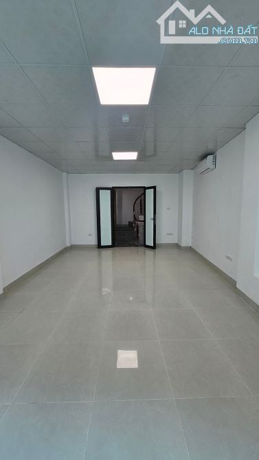 Cho thuê nhà mới - THANG MÁY - PCCC đầu đủ Thiên Hiền, Nam Từ Liêm 45m x 5T giá 30tr - 1