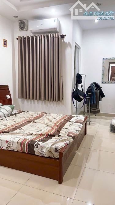 Mặt Tiền Tân Bình - Ngay Bảy Hiền - 5 Tầng - DT 4m x 18m - Giá 12.5 Tỷ - 1