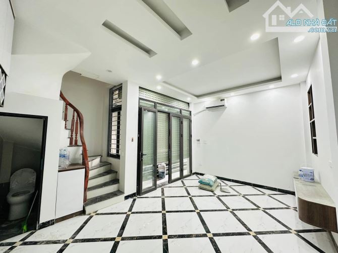 🌟 NHÀ MỚI LÔ GÓC – 3 MẶT THOÁNG – CÁCH PHỐ CHỈ VÀI BƯỚC CHÂN - GIÁ CHỈ NHỈNH 5 - 1