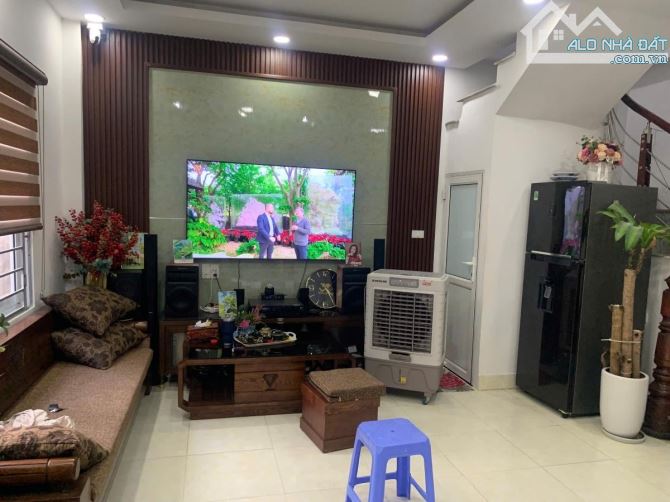Nhà riêng tại Quang Trung, Hà Đông, 35m2 4 tầng mới cứng, ngõ rộng, hơn 4 tỷ - 1