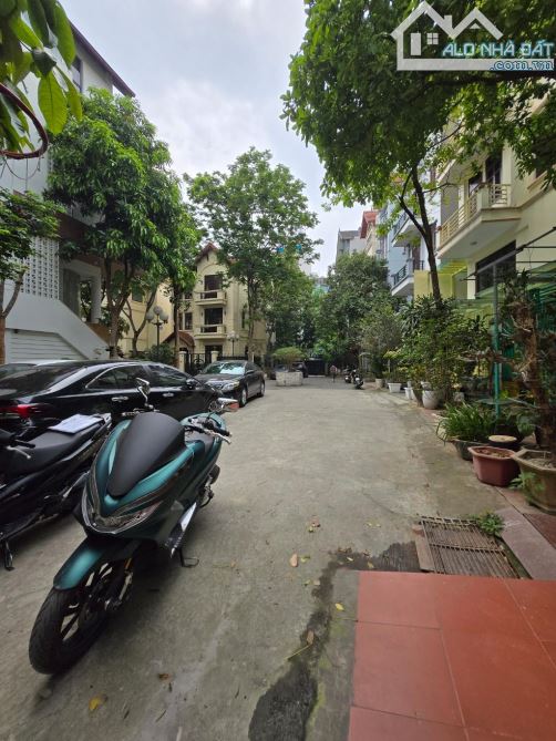 Biệt thự Ba Đình - khu VIP biệt lập - 114m 5 tầng - chỉ 38.4 tỷ - 1