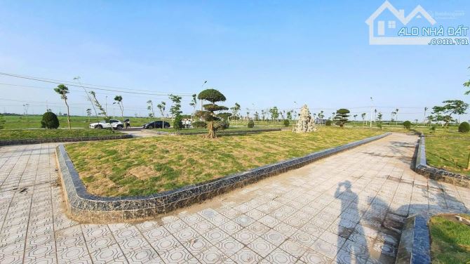 Bán đất đấu gía khu CN Tiền Hải, phân lô vỉa hè, hạ tầng đẹp, sổ đỏ,chỉ 1,3 tỷ/lô - 1