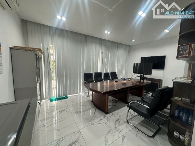 Cho thuê sàn Văn phòng Sala- 80m2 hoàn thiện đẹp- Gía chỉ 28 Triệu - 1