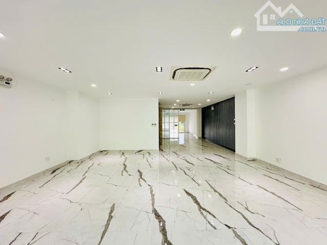 Cho thuê Shophouse Nguyễn Cơ Thạch – 4,5 tầng, nhà đẹp vị trí đắc địa - 1
