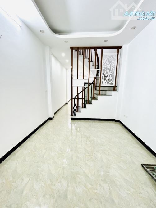BÁN NHÀ TRƯƠNG ĐỊNH, Ô TÔ ĐỖ CỬA, KINH DOANH, 42M2. 8.2 TỶ - 1