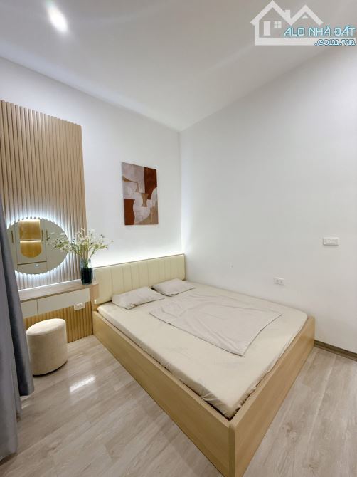 TẬP THỂ SIÊU ĐẸP-LÔ GÓC 3 MẶT THOÁNG VŨ NGỌC PHAN-ĐỐNG ĐA CHỈ HƠN 3 tỷ - 1
