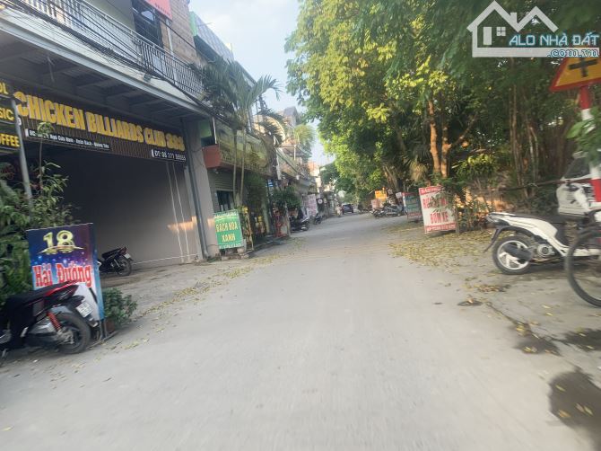 Lô đất to .mặt tiện rộng,Đường oto tránh nhau.121,2m full sổ đẹp sẵn sàng giao dịch . - 1