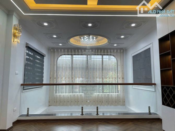 Bán nhà mặt phố Đàm Quang Trung, 50m2 X MT rộng X 7 Tầng, thang máy, gara ô tô, KD.. - 1
