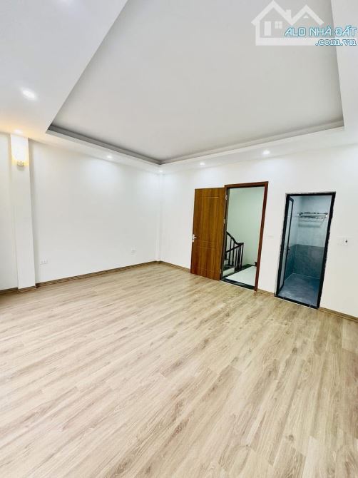 BÁN NHÀ TRƯƠNG ĐỊNH. NHÀ MỚI ĐẸP. 4 PN. MẶT TIỀN RỘNG. GẦN CHỢ, TRƯỜNG, TIỆN ÍCH BẠT NGÀN. - 1