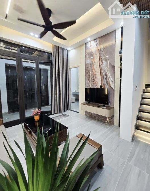 NHÀ MỚI KENG HOÀNG HOA THÁM 55M2 -2 TẦNG – FULL NỘI THẤT CAO CẤP – ĐƯỜNG THẲNG ĐẾN NHÀ - 1