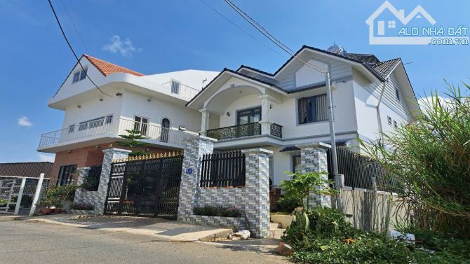 Biệt Thự Nam Hồ - Thiên Đường Lý Tưởng Cho Gia Đình - 1