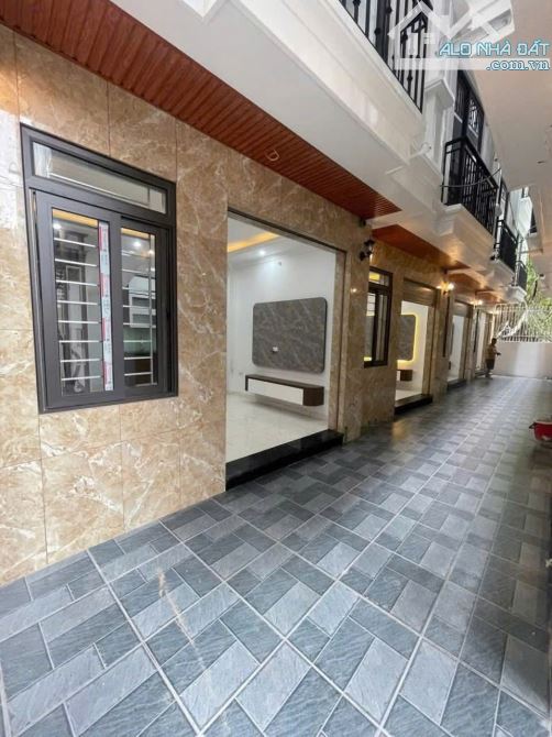 Bán Nhà 30m2 , 31.5m2 , 35.7m2 , 38.3m2 x5 Tầng - Yên Vĩnh - Hoài Đức Ô Tô Đỗ Cửa - 1