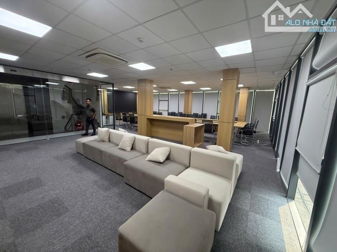 Tòa nhà góc 2 mặt tiền hầm 6 tầng 1200m2 sàn DT: 12,5x19m HĐ thuê 320tr/th giá 105 tỷ TL - 1