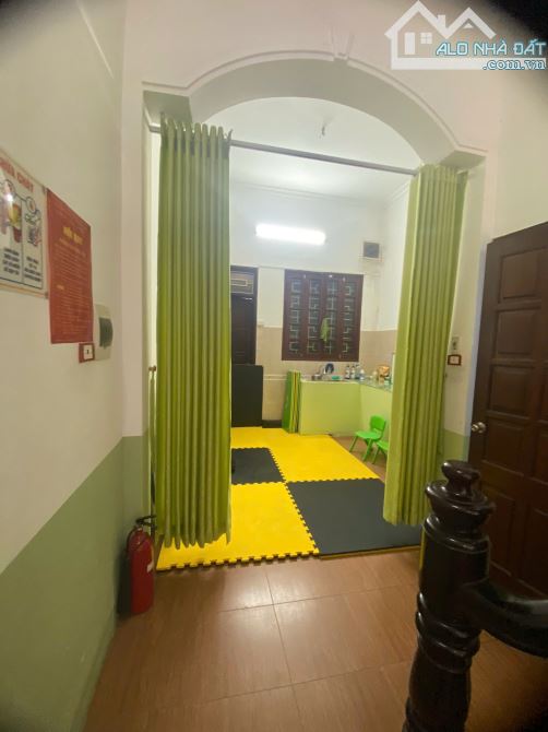 Cho thuê nhà nguyên căn ngõ 125 Trung Kính. DT 45m2, 4 tầng. Giá 23 triệu (tháng) - 1