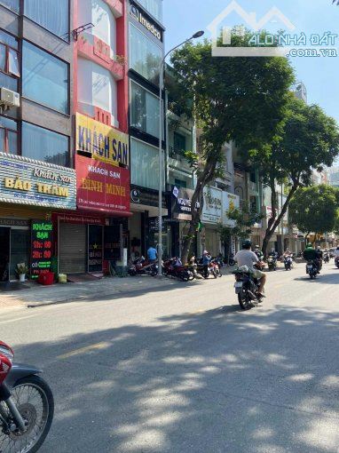 Cần bán nhanh nhà mặt tiền phố Trần Bình Trọng, Quận 5, Phố kinh doanh đa ngành nghề! - 1