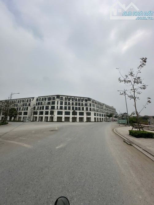 ĐẤT PHÂN LÔ CHÍNH CHỦ NGAY CỔNG KDT HINODE KIM CHUNG , oto tránh và vỉa hè kinh doanh - 1