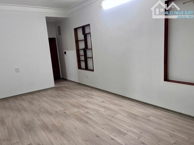 Bán nhà phố Minh Khai – Đẹp long lanh, giá chỉ nhỉnh 6 tỷ,  Diện tích 38m² - 1