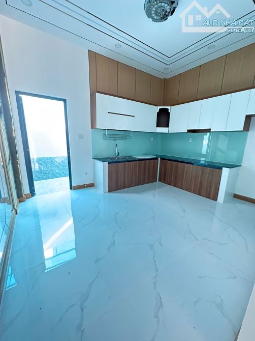 Bán nhà khu Cầu Tràm, 1 trệt 1 lầu 5x24 có 4 phòng ngủ , đường ô tô vào tận nhà, hướng Nam - 1