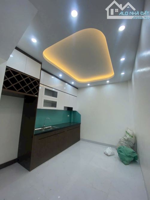 Bán nhà Hà Đông 35m 5T, ô tô tránh, lô góc. Nhà đẹp, ở ngay. Giá 5,3 tỷ. Có TL - 1