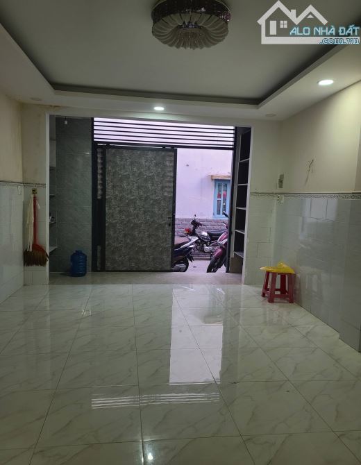 Nhà đẹp Tân Bình – 3PN – Có gác lửng – Gần chợ – Chính chủ sang tên ngay - 1