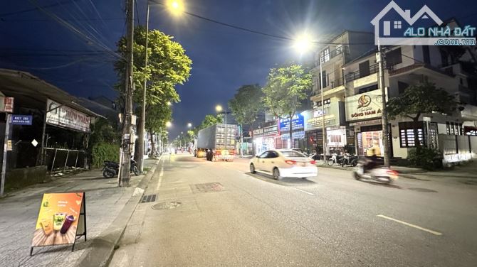 Nhà 3 tầng lô góc 2 mặt tiền đẹp Điện Biên Phủ, Tp Huế. - 1