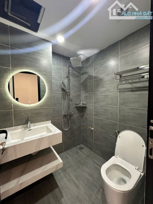 Bán nhà đẹp phố Chu Huy Mân – Long Biên, 2 mặt thoáng, thang máy, gara ô tô, có thể ở ho - 5