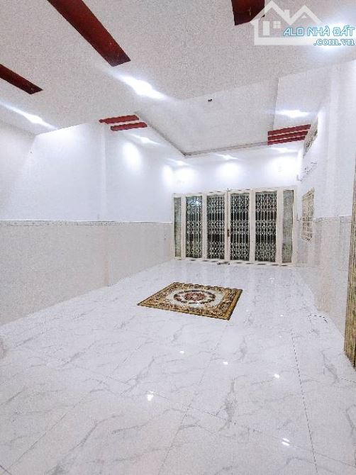 NHÀ ĐẸP Ở NGAY- CỰC RẺ CỰC HIẾM- NGANG 4.7M- CÓ DÒNG TIỀN ỔN ĐỊNH- DƯƠNG BÁ T - 1