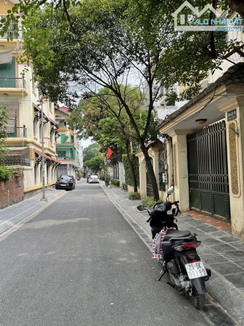 Bán biệt thự KĐT Định Công – Lô góc cực thoáng – 150m² –mặt tiền 10m - 1