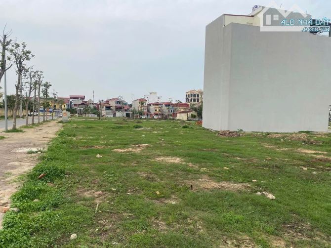 Chính chủ đất phân lô Tiên Dược - Mai Đình DT 180m2 - MT 12m view thoáng mát - 1