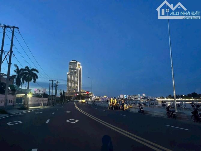 MẶT TIỀN TẦM VU TP CẦN THƠ ĐOẠN GẦN CHỢ - 1