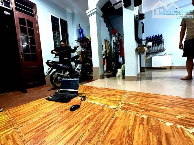 Bán nhà phố Trần Bình, Phân lô,  ô tô, 51m2, Giá 14.2 tỷ - 1