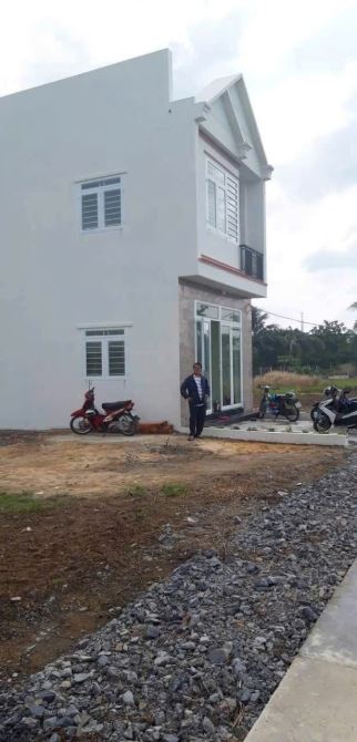TIẾP TỤC HẠ GIÁ NHAH TAY BÀ CON Hàng thơm có 1 0 2 xuât hiện . Sổ riêng 1500m có 700m thổ - 1