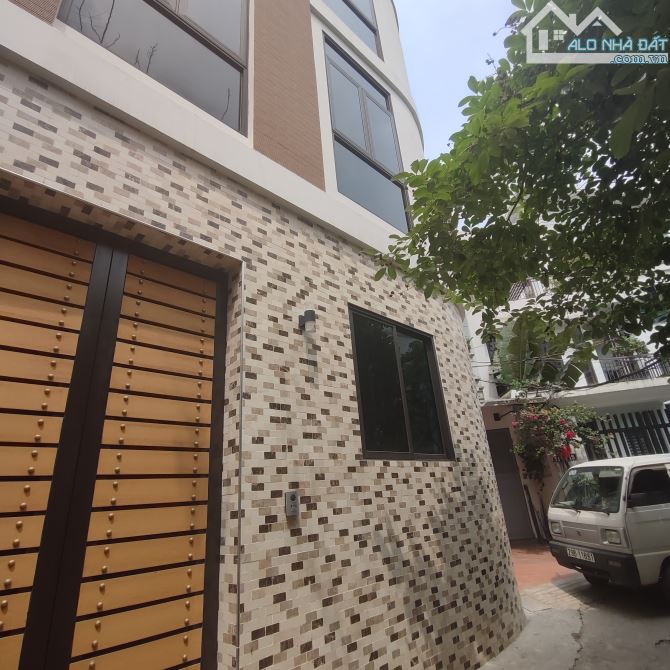 Nhà bồ đề 85m2, 4 tầng thang máy, ô tô 9 chỗ vào nhà, gần công viên, gần trường quốc tế - 1