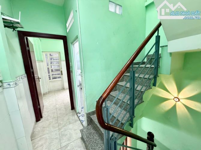 NHÀ 2LẦU MẶT TIỀN ĐƯỜNG NGUYỄN LÂM , P6 , QUẬN 10 - 1