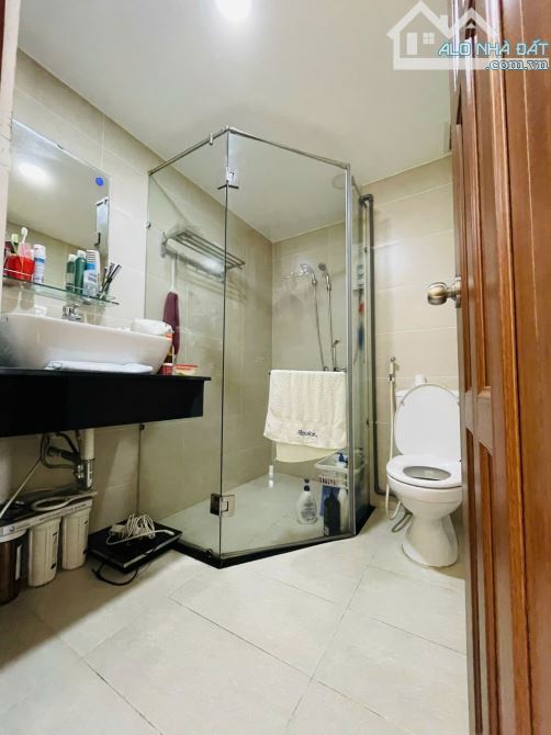 Siêu VIP! Tòa nhà 6 lầu góc 2MT Hoàng Hoa Thám Q. Bình Thạnh, 3.8x14m, thuê 60trd, 20.9 tỷ - 1