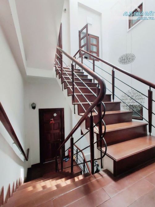 Bán Nhà đường NGUYỄN CƯ TRINH QUẬN NHẤT 6,5x20 Hầm 5 Tầng 23 tỷ - 1